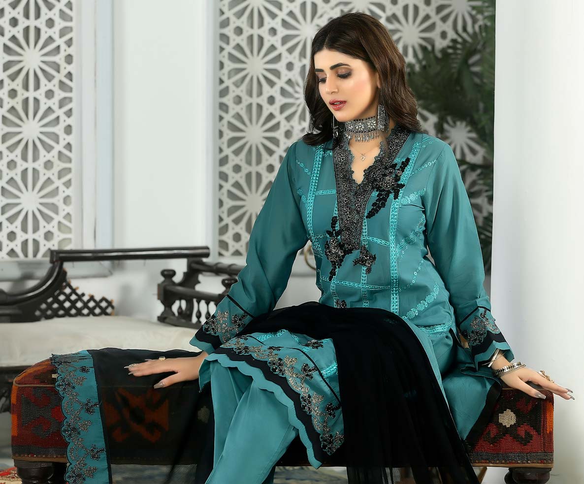 Readymade Luxury Top Dressing Lawn Pret By ZahraGU46 Rang Jah