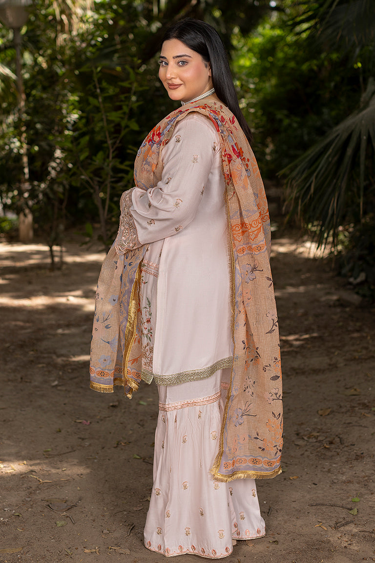 IZZAH - GU416