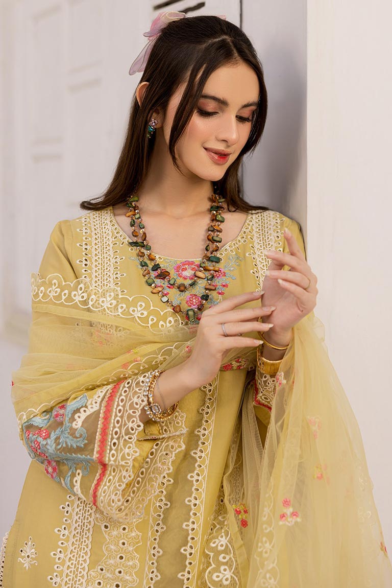 Pakistani Lawn Suits