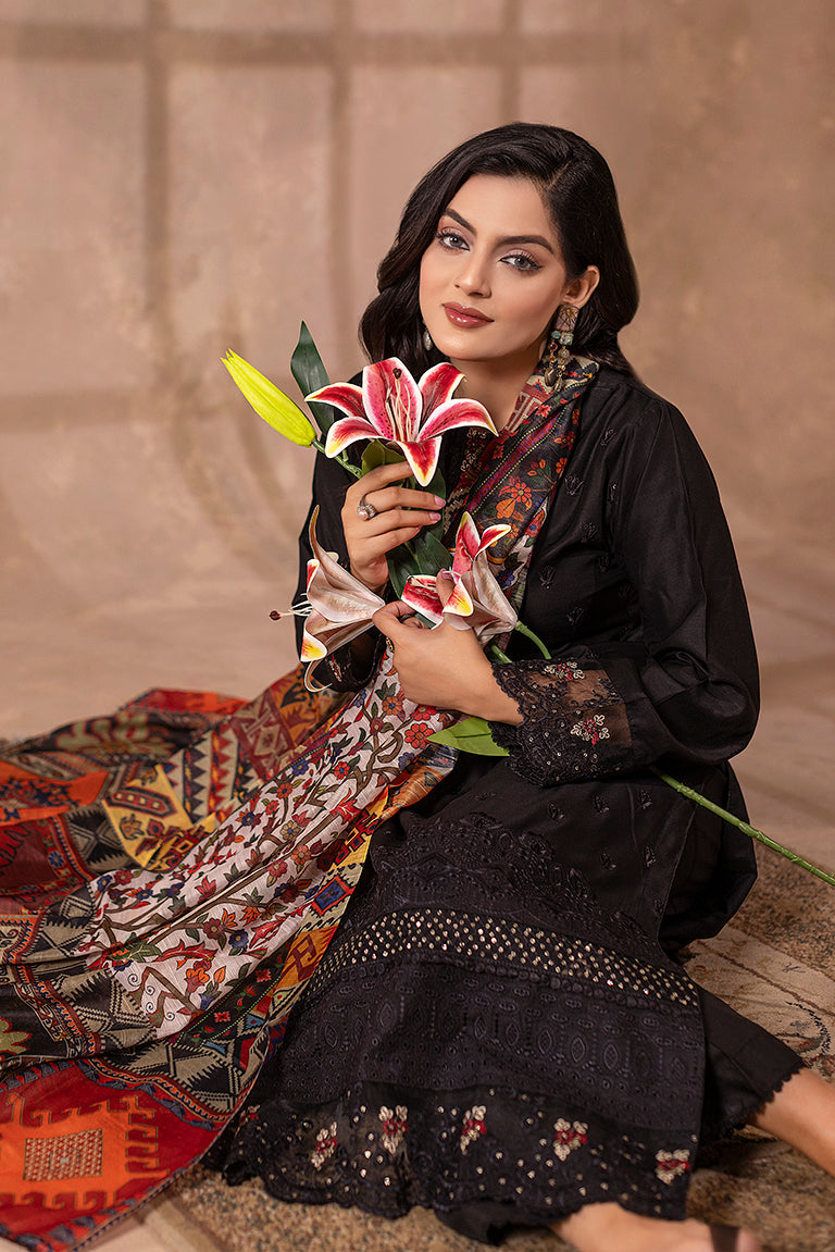 Back Pakistani Salwar Kameez For Women