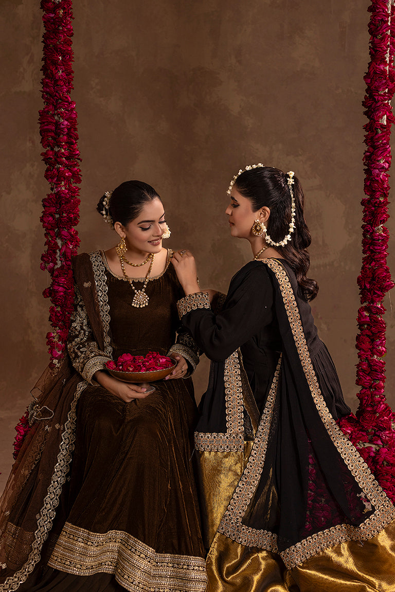 Black & Yellow Dresses For Mehndi