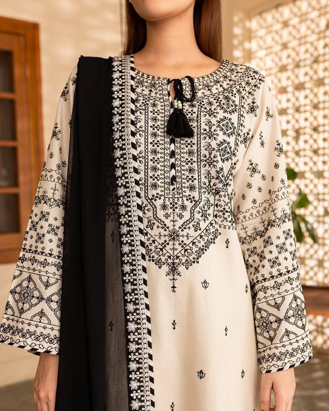 off white Salwar Kameez