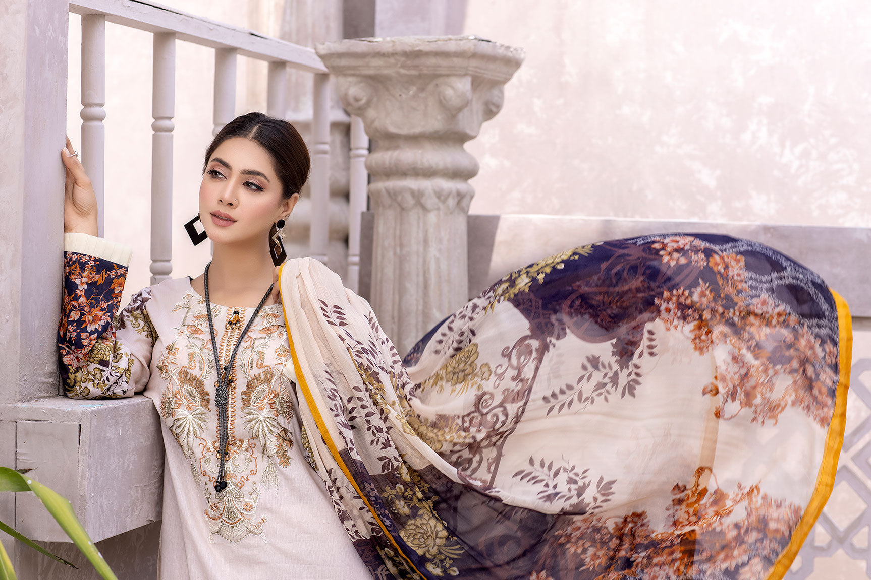 Readymade Luxury Casual Lawn Pret